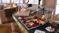 Cedar Island -  Main Salon Bar